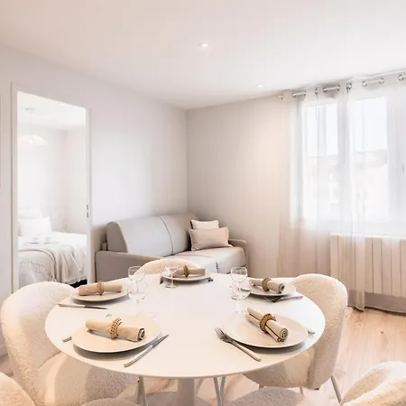 Le Santorin Elegant Calme Parking Апартаменти Аннесі