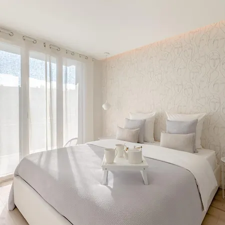 Апартаменти Le Santorin Elegant Calme Parking